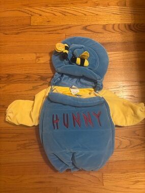 The Disney Store Official Winnie the Pooh Pot of Honey Baby Costume Halloween